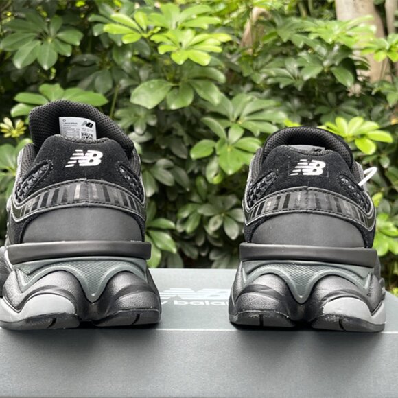 New Balance Shoe Palace Black Silver  Men's sneakers - Picture 4 of 8